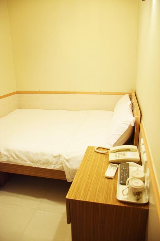 Hk Wonderful Inn Χονγκ Κονγκ Εξωτερικό φωτογραφία